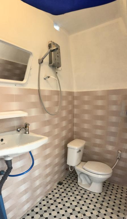 Real Vang Vieng Backpacker Hostel Екстер'єр фото